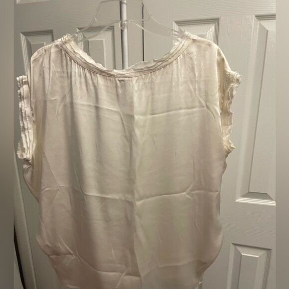 Joie Ivory Silk Blouse Size XS - Picture 2 of 5